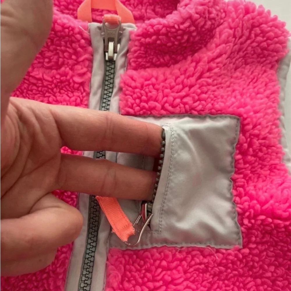 (NWOT) Carter’s Girl’s Pink Sherpa Vest, Size: 6